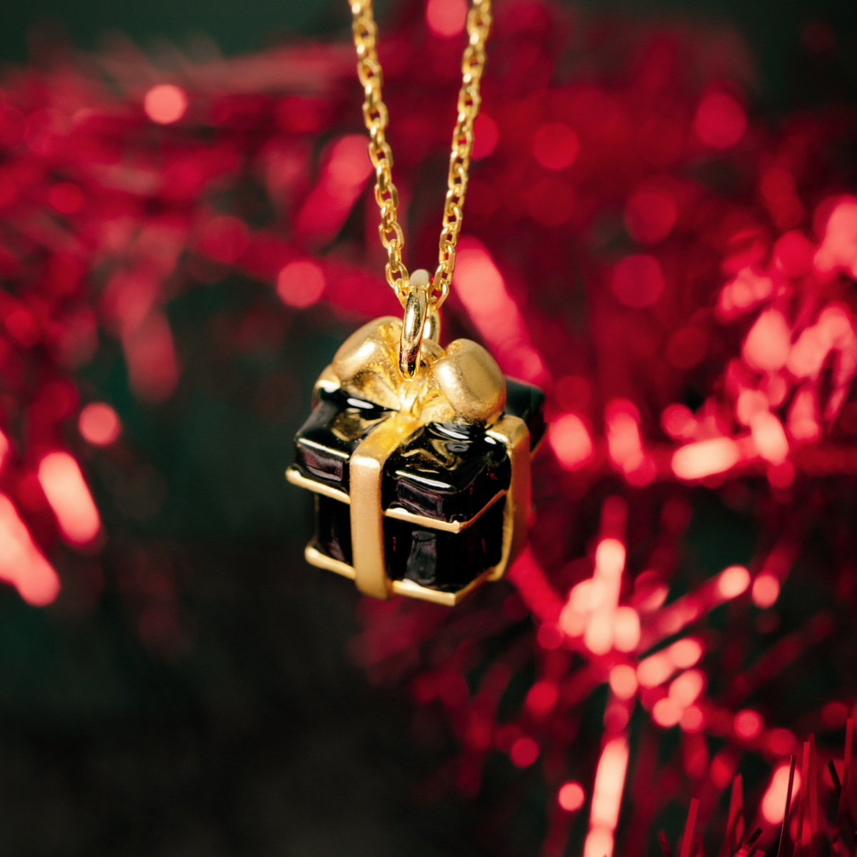 Gift pendant (chain)